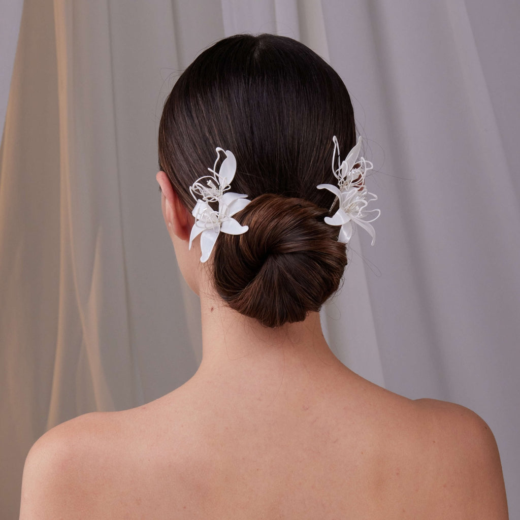 Two-Piece Resin Flower Hair Pin Set - Luzilly Bridal & Apparel