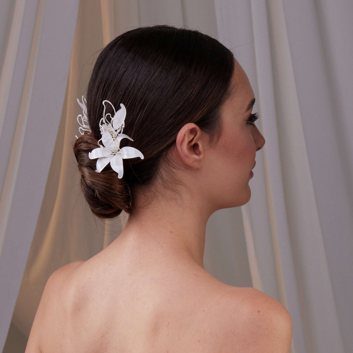 Two-Piece Resin Flower Hair Pin Set - Luzilly Bridal & Apparel