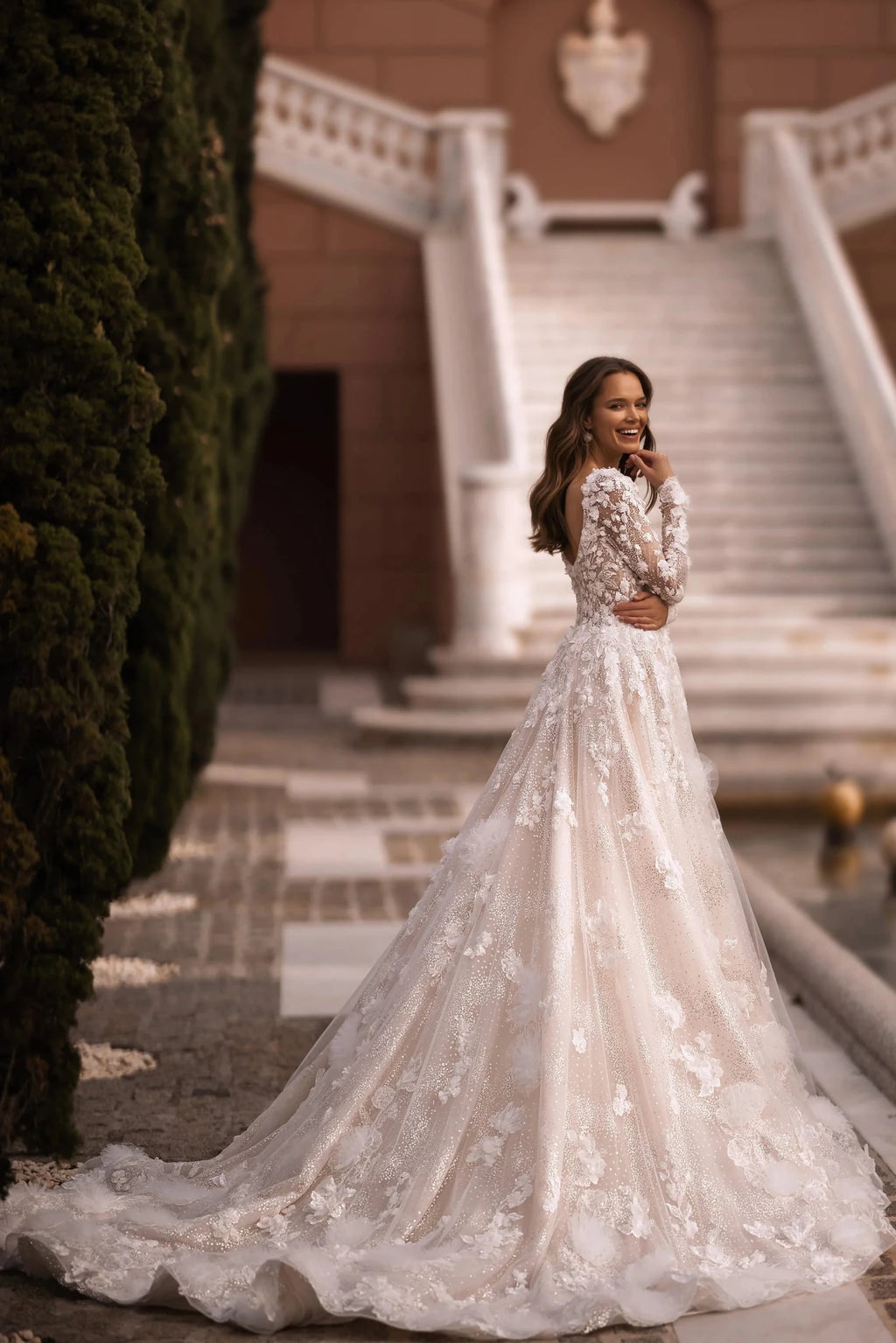 V-Neck Long-Sleeve Lace Mermaid Wedding Dress - Luzilly Bridal & Apparel
