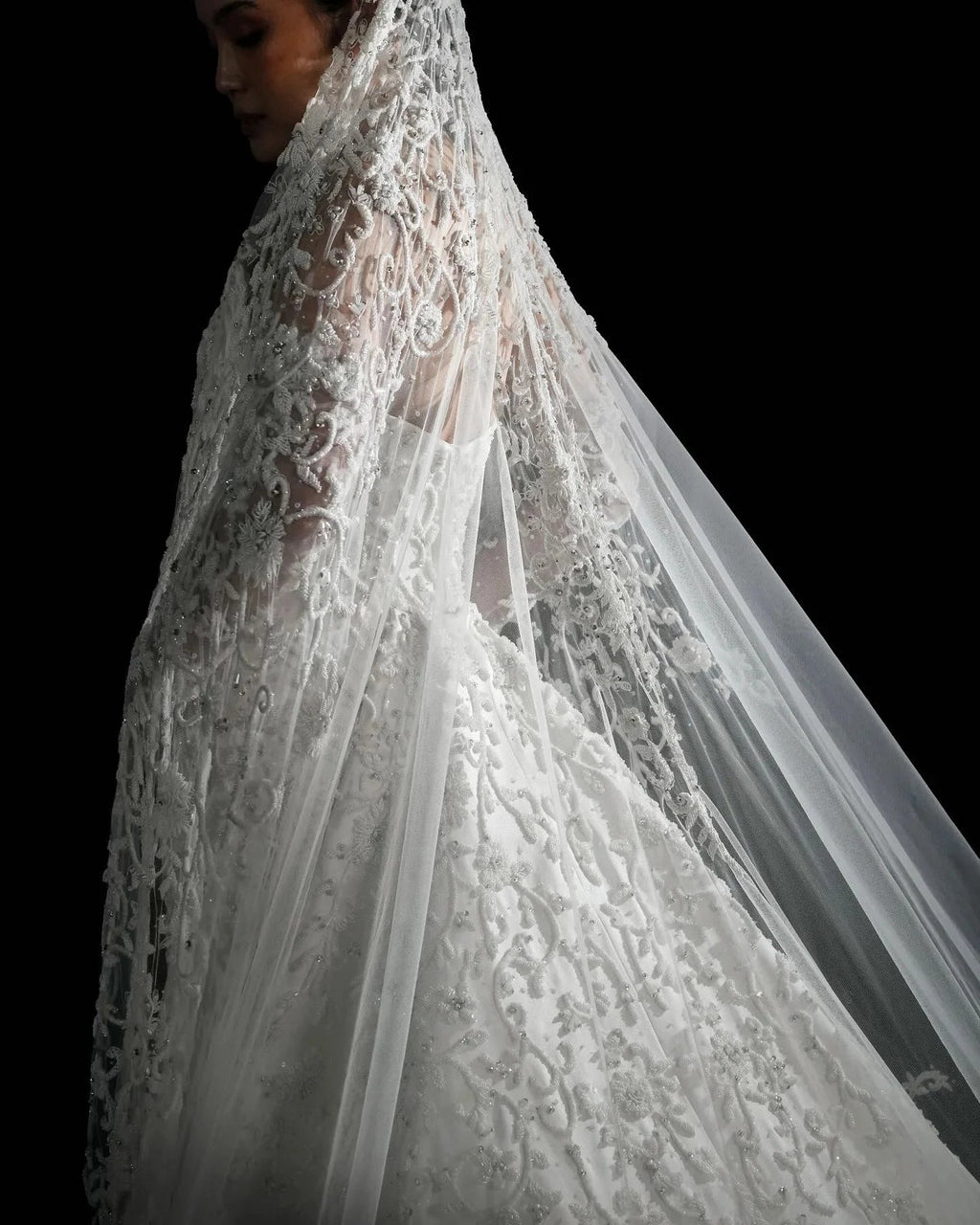 Vintage Lace Sheath Wedding Dress with Detachable Train - Luzilly Bridal & Apparel