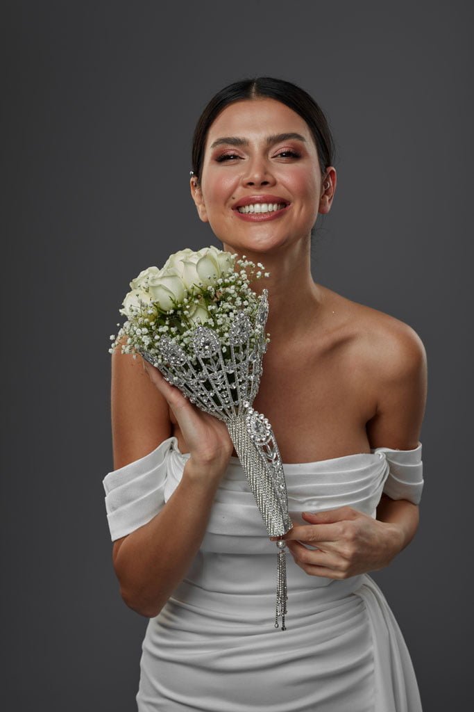 Wedding Bouquet Holder, Bridal Accessories - Luzilly Bridal & Apparel