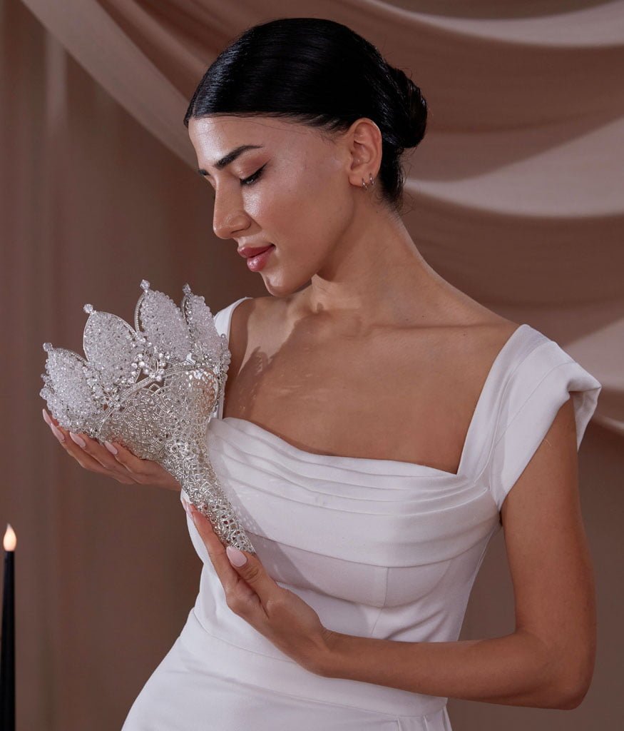 Wedding Bouquet Holder, Quinceañera Bouquet - Luzilly Bridal & Apparel