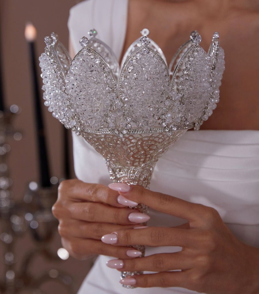 Wedding Bouquet Holder, Quinceañera Bouquet - Luzilly Bridal & Apparel