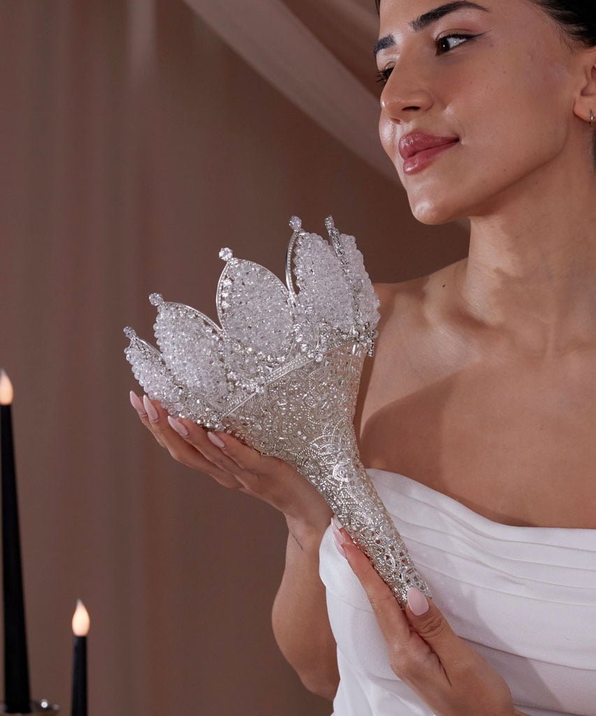 Wedding Bouquet Holder, Quinceañera Bouquet - Luzilly Bridal & Apparel