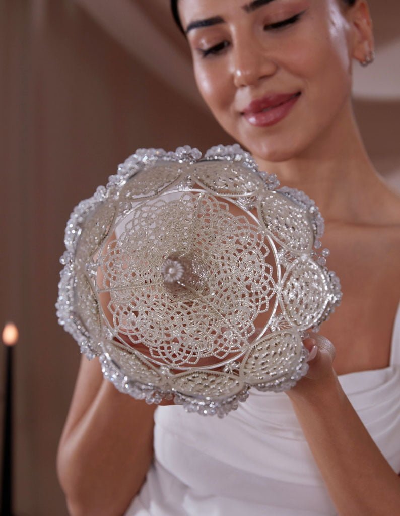 Wedding Bouquet Holder, Quinceañera Bouquet - Luzilly Bridal & Apparel