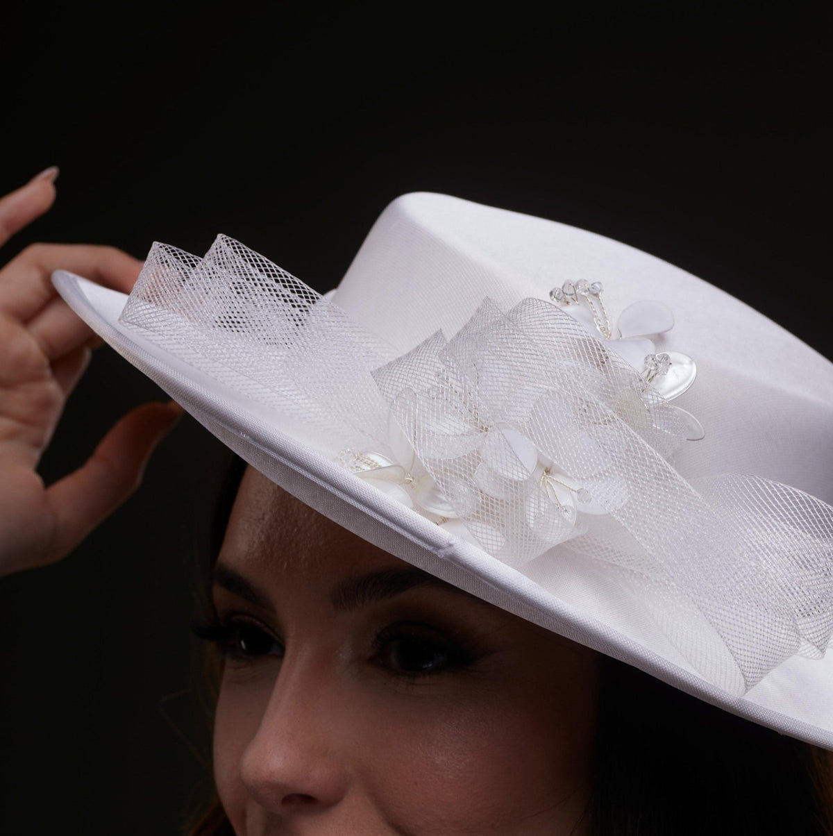 White Bridal Hat with Pearls and Flowers - Luzilly Bridal & Apparel