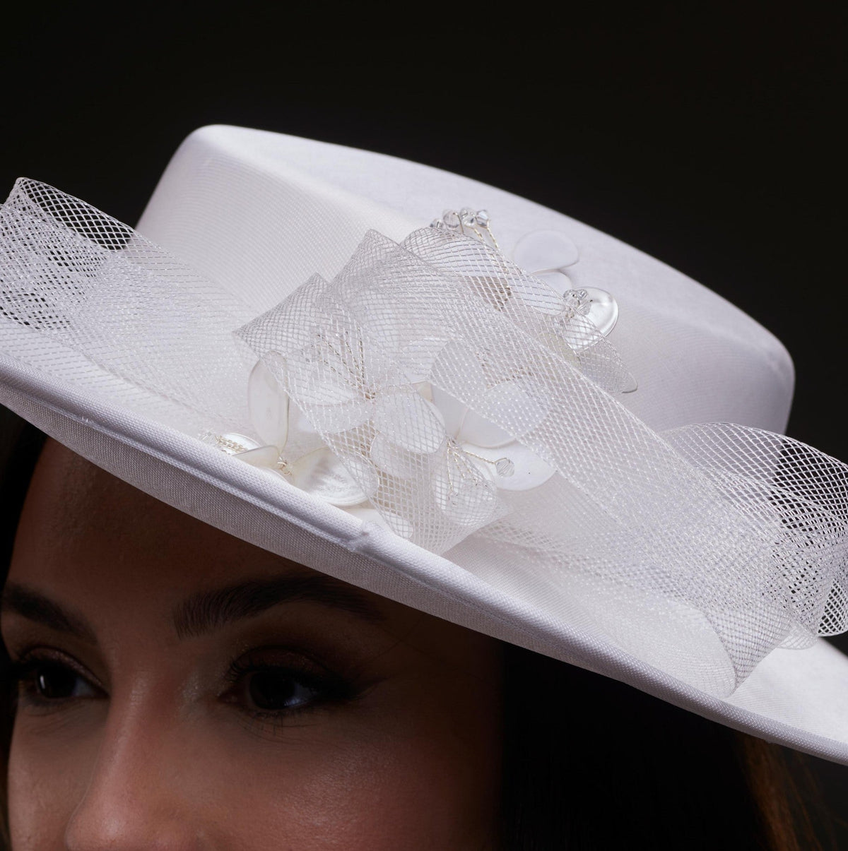 White Bridal Hat with Pearls and Flowers - Luzilly Bridal & Apparel