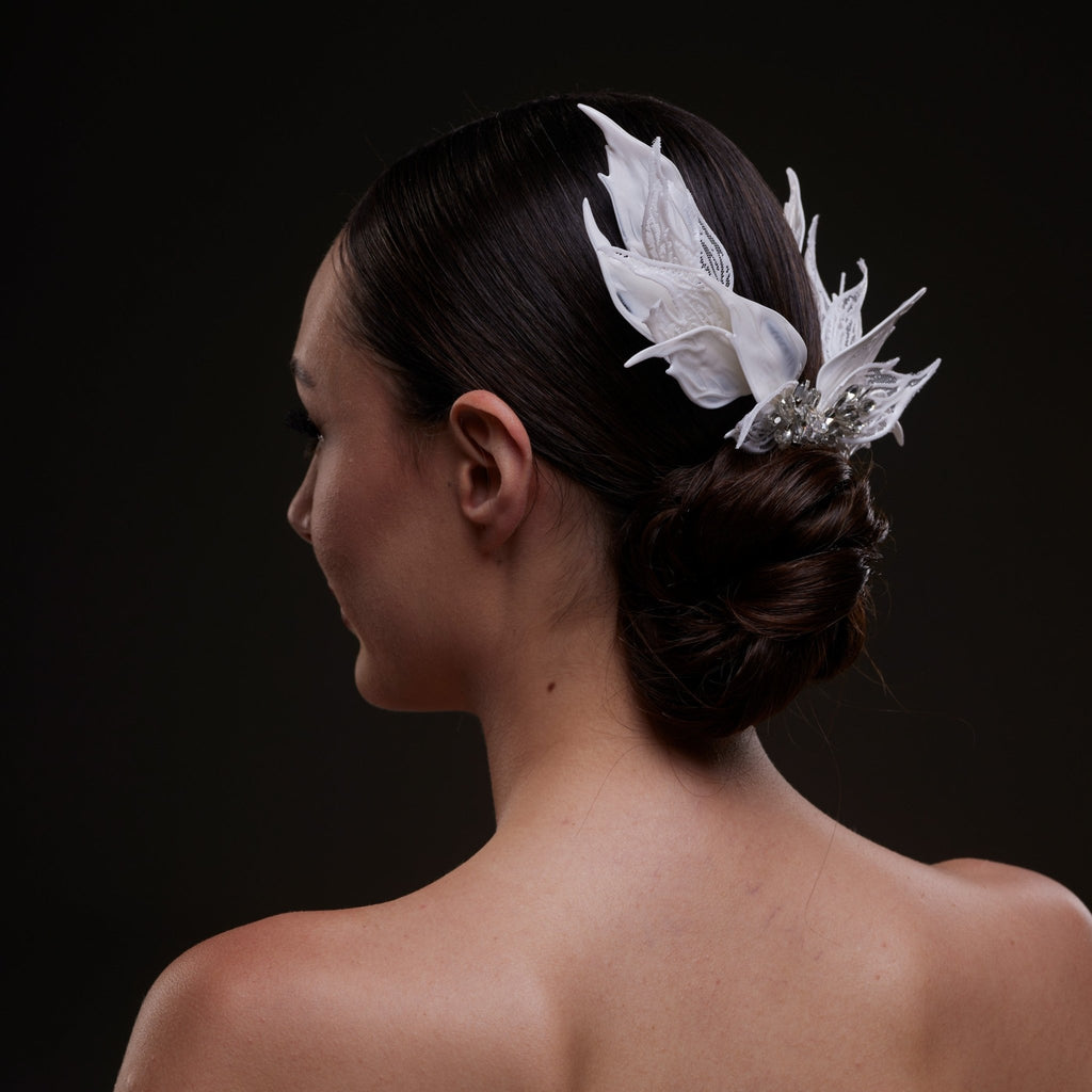 White Feather Petal Bridal Hair Comb - Luzilly Bridal & Apparel
