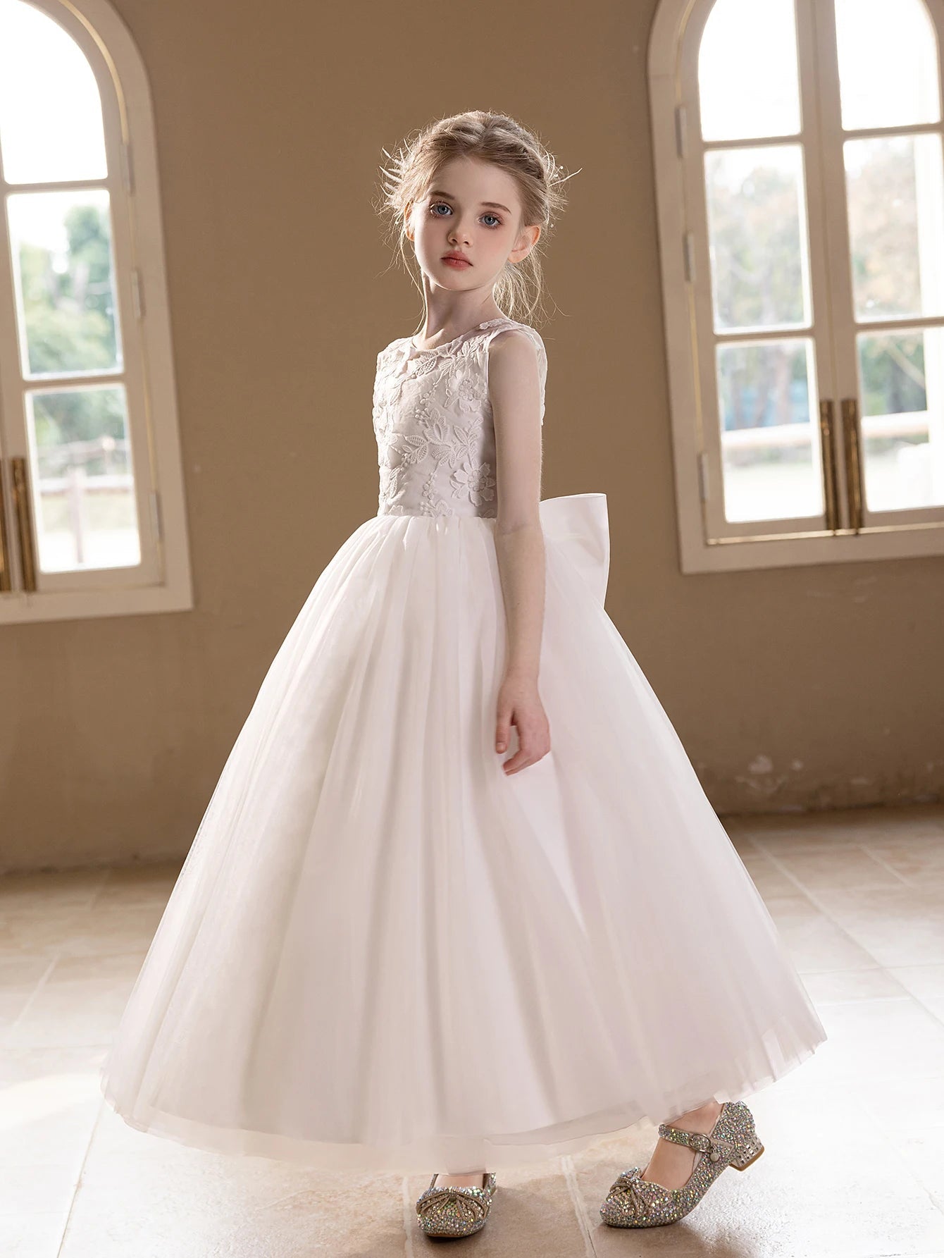 White Lace Embroidered Big Bow Girls Gown - Luzilly Bridal & Apparel